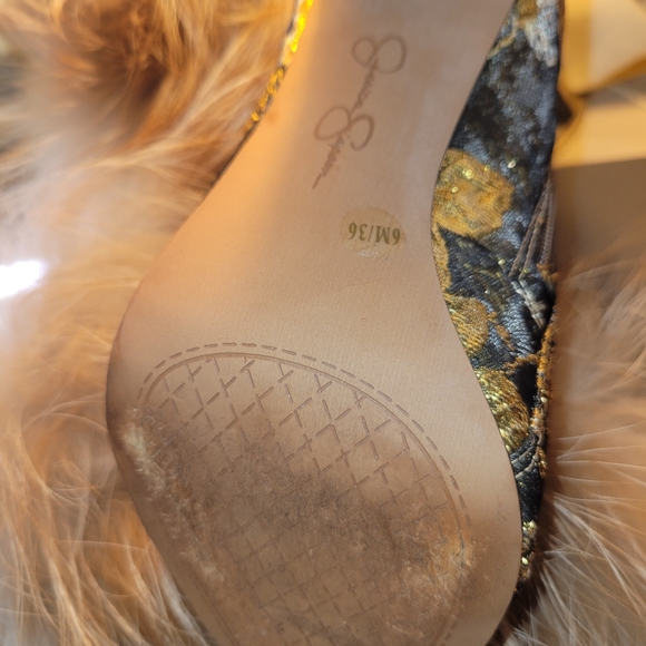 Sexy JS boots sz 6 true to size. Gold & Black ankle boots. Wore maybe 2 times. - Picture 5 of 13